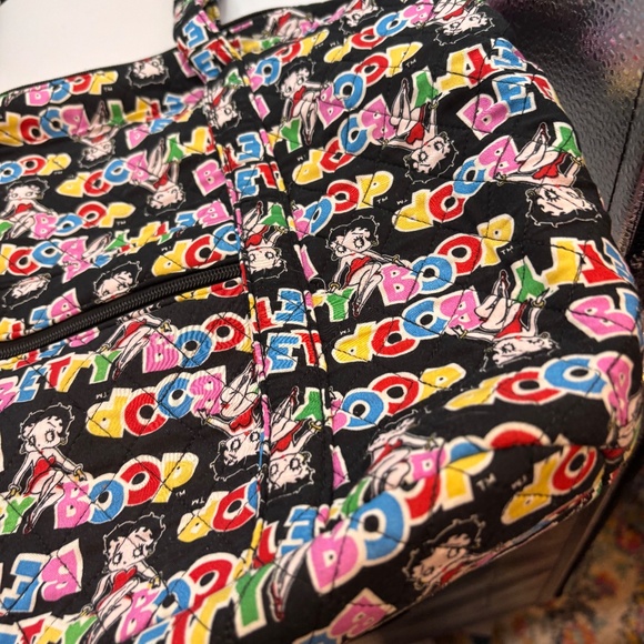 Betty Boop Retro Style Rainbow Colorful Y2K Tote Quilted Duffel Bag - Picture 4 of 13